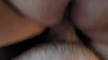 play Sexy mollige BBW mit großen Titten wird in die feuchte Muschi geknallt, bis sie kommt