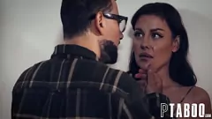 Abspielen Die Privatsphäre von Sovereign Syre wurde verletzt: Calvin Hardys Hardcore-Doggystyle-Reality-Sex