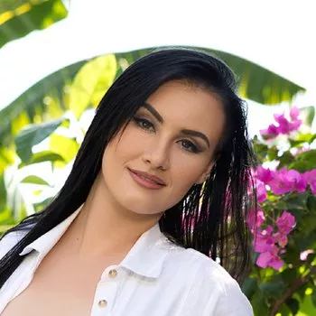 Pornostar Skylar Leigh