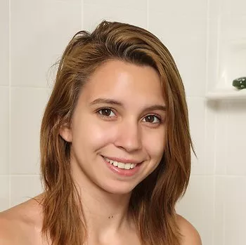 Порнозвезда Cece Capella